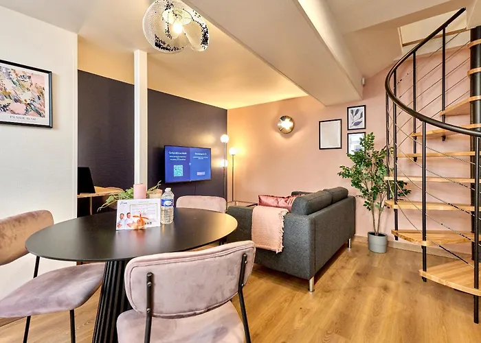 Le Madeleine Chez Les M By Primo C0Nciergerie